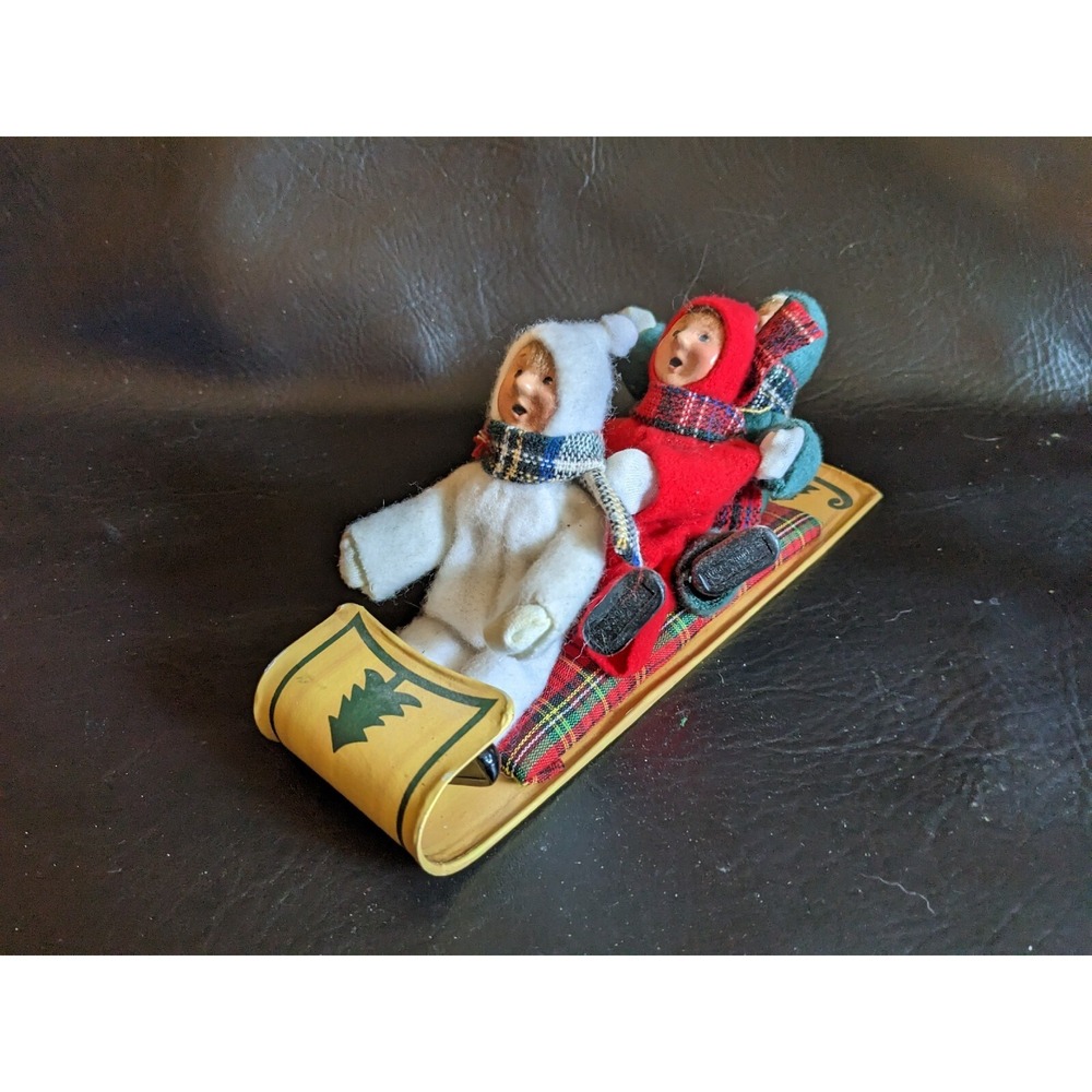 Byers Choice 3 Toddlers on Wood Toboggan Sled Red Green White Snow Suit